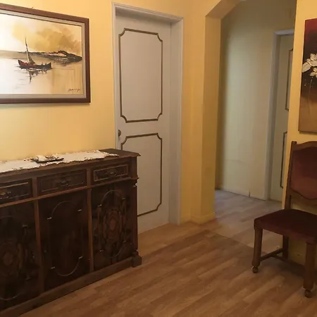 Casa Da Com Tres Quartos - Figueira Foz *